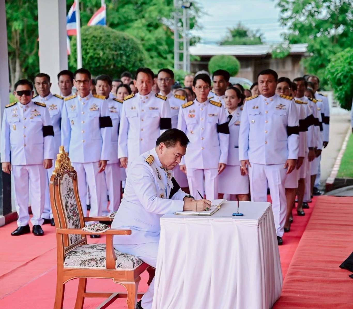 พล  ร่วมพิธีสรงน้ำพระศพสมเด็จพระเจ้าลูกเธอ เจ้าฟ้าพัชรกิติยาภา นเรนทิราเทพยวดี กรมหลวงราชสาริณีสิริพัชร มหาวัชรราชธิดา